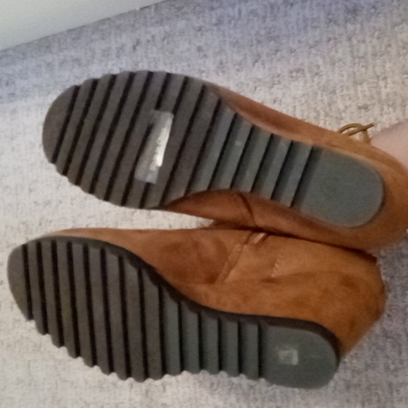 Tan Suede Booties with Laces - Picture 6 of 7